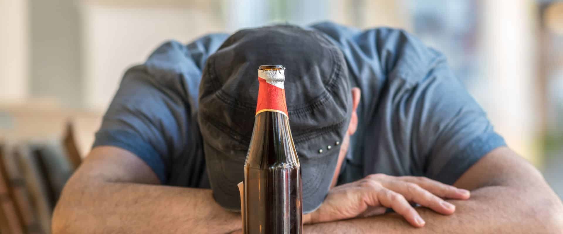 The Benefits and Risks of Medical Detox for Alcohol at Home